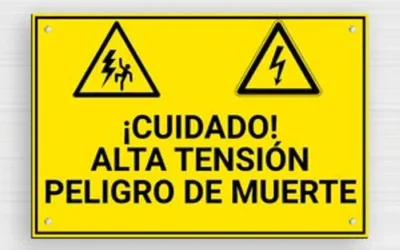 Varios jóvenes, que no querían cargar con las llaves de casa durante la noche de fiesta, decidieron guardarlas en una caja de registro eléctrico